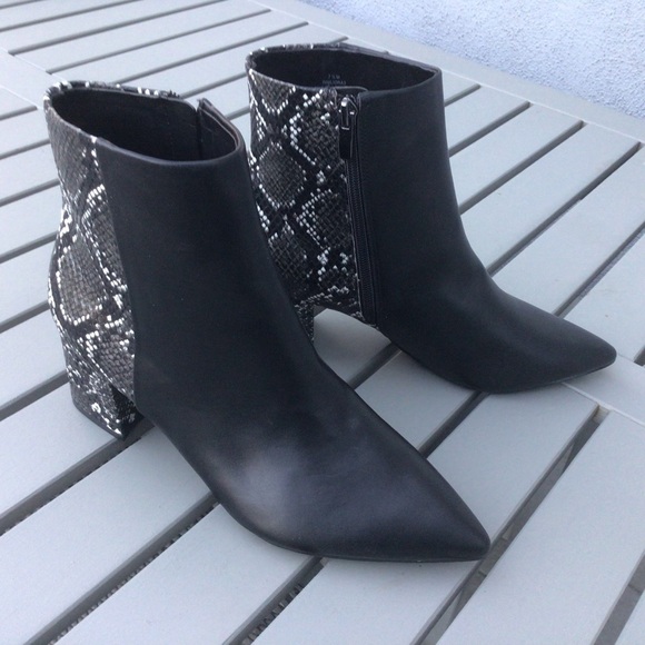 Nine West Snakeskin Print Embossed Ankle Booties - Picture 9 of 10